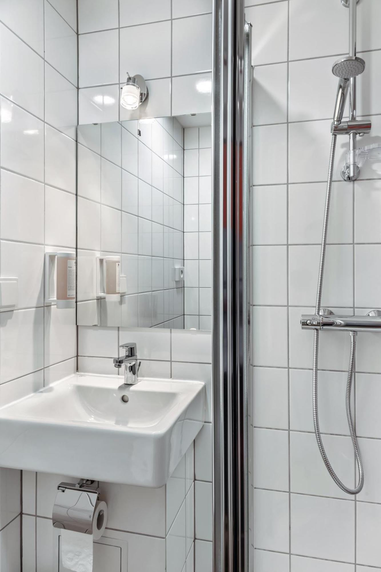 Augustus Hotel Bernkastel - Comfortable Budget Hotel Exteriör bild