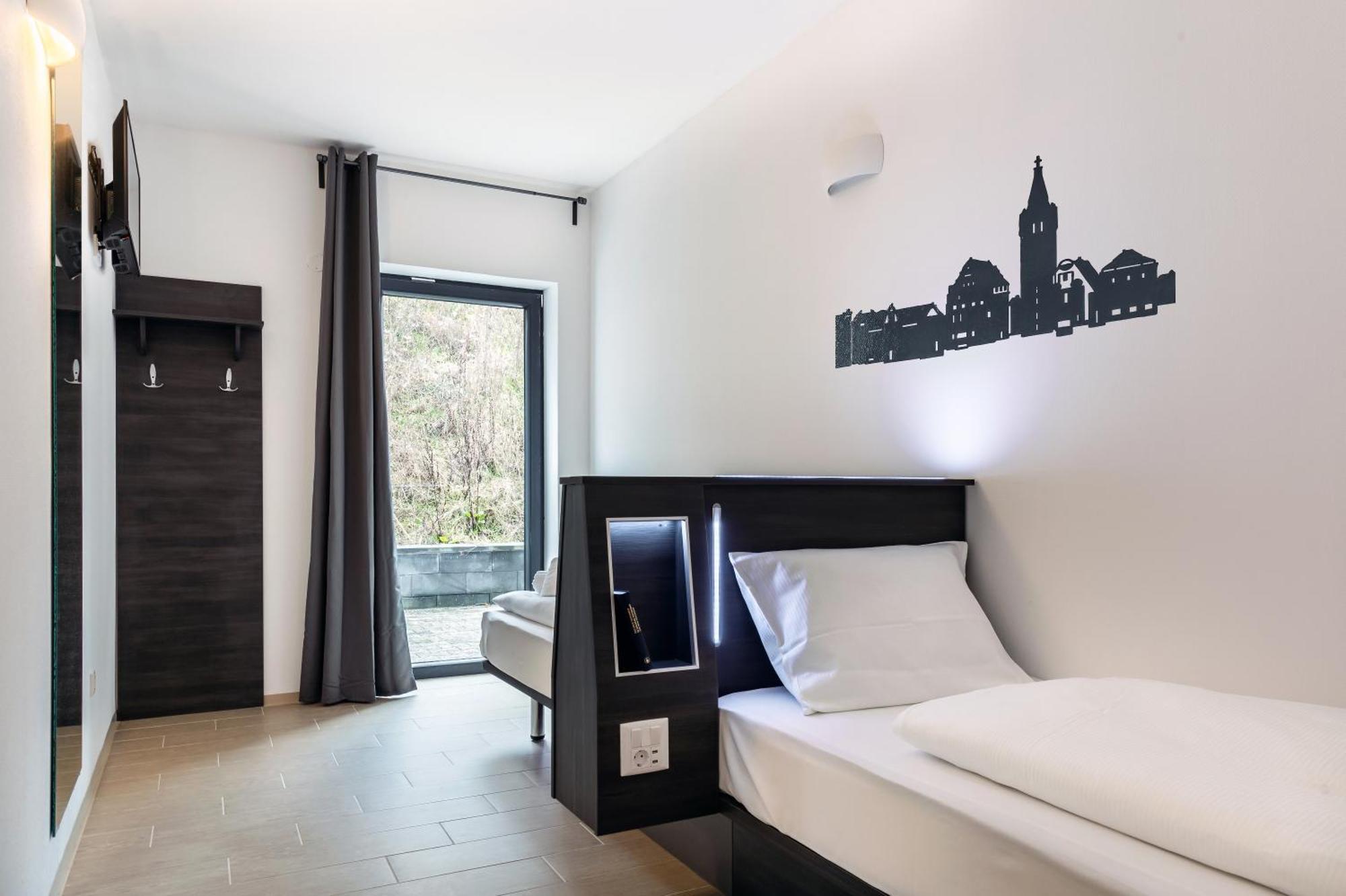 Augustus Hotel Bernkastel - Comfortable Budget Hotel Exteriör bild