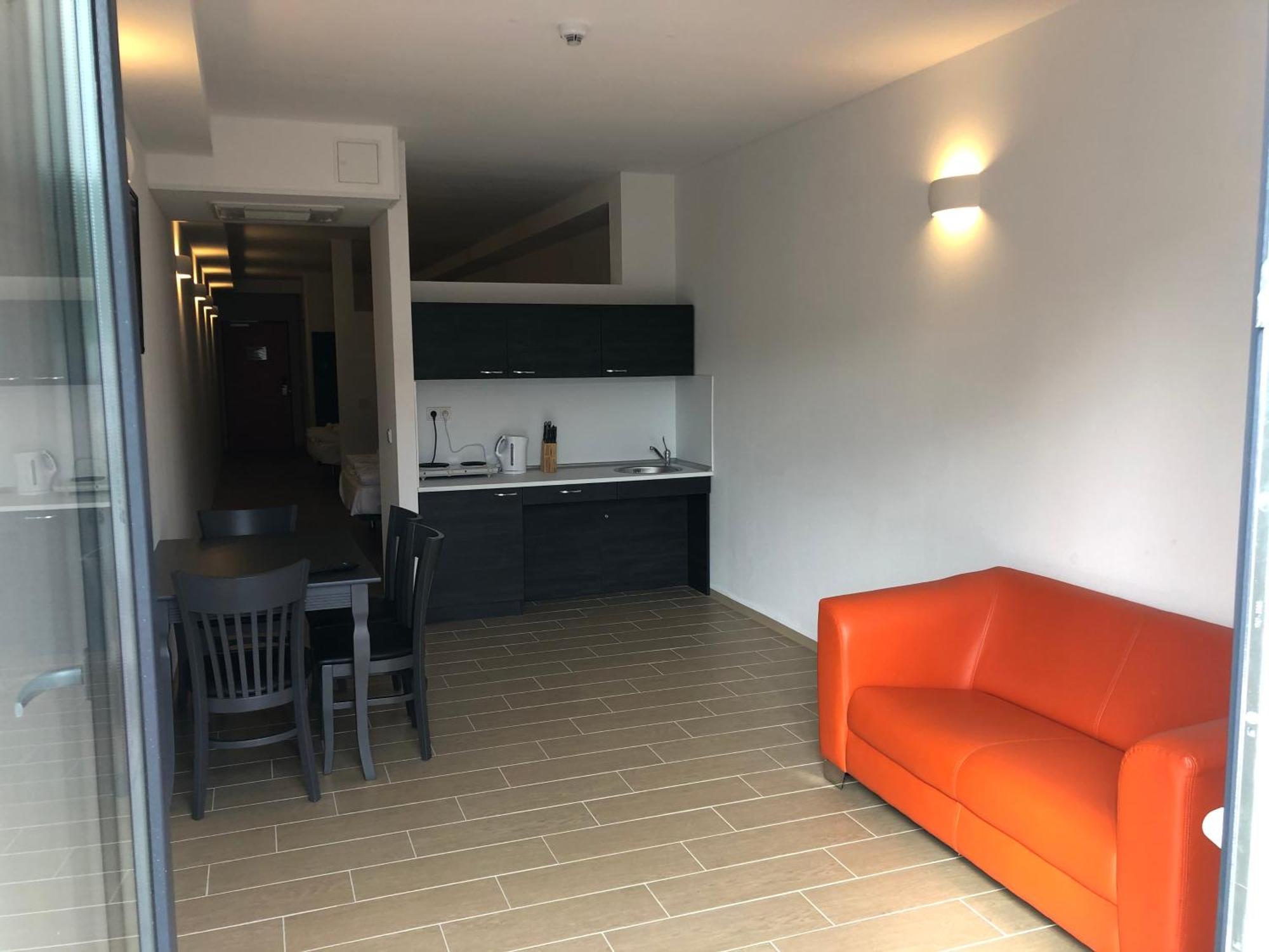 Augustus Hotel Bernkastel - Comfortable Budget Hotel Rum bild
